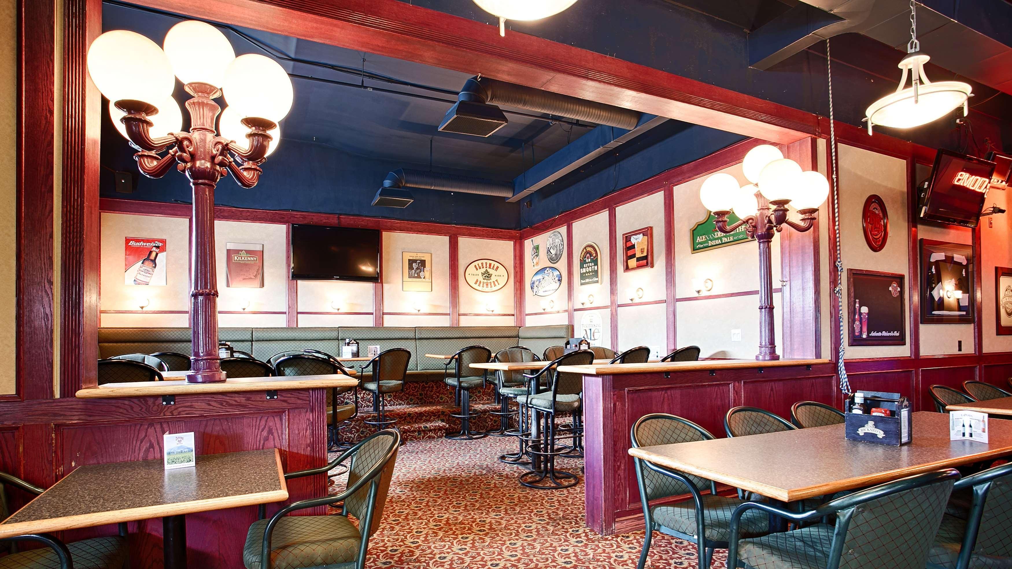 Best Western High Road Inn Edson Esterno foto