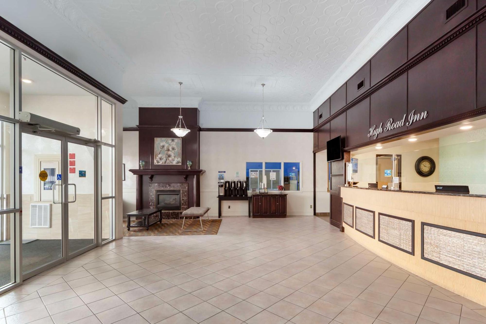 Best Western High Road Inn Edson Esterno foto